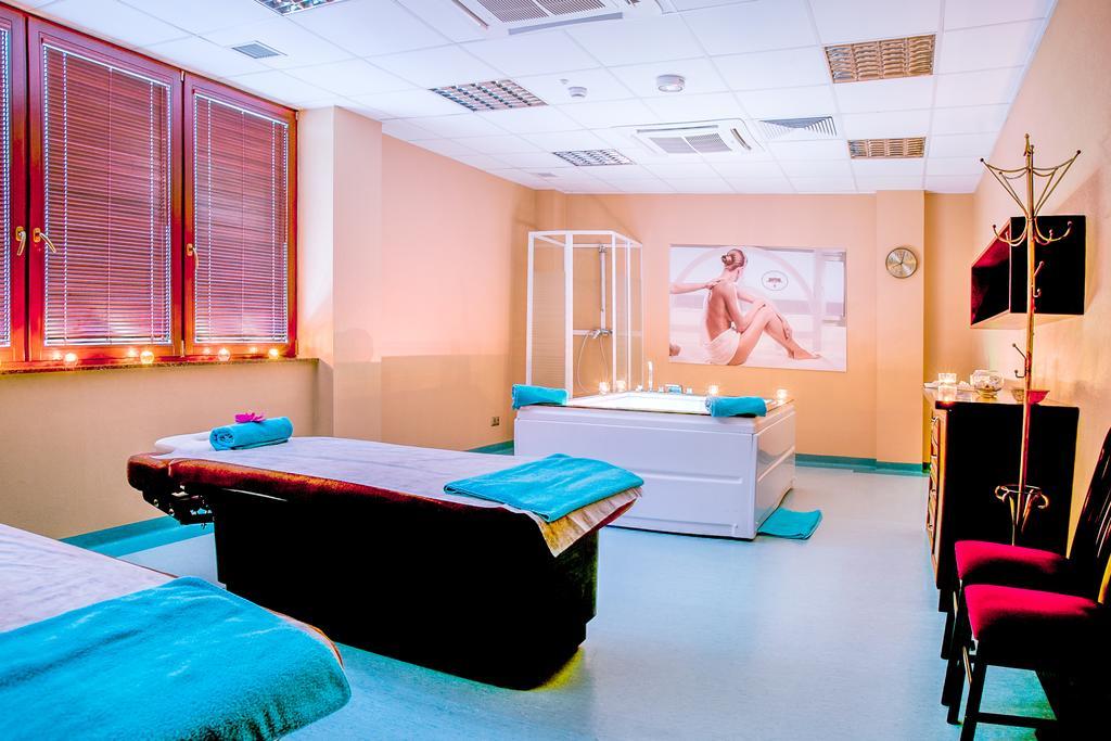 Jutrzenka Medical Spa Włocławek エクステリア 写真